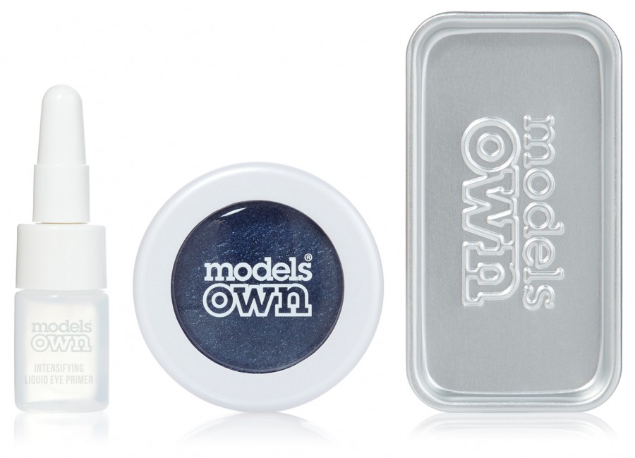 Colour Chrome Eyeshadow Kit