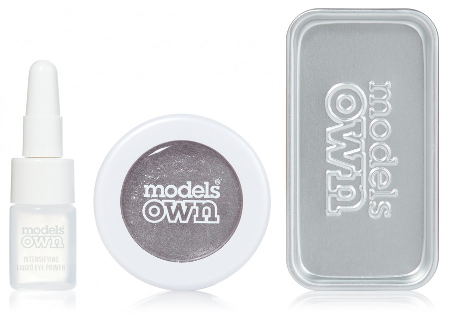 Colour Chrome Eyeshadow Kit